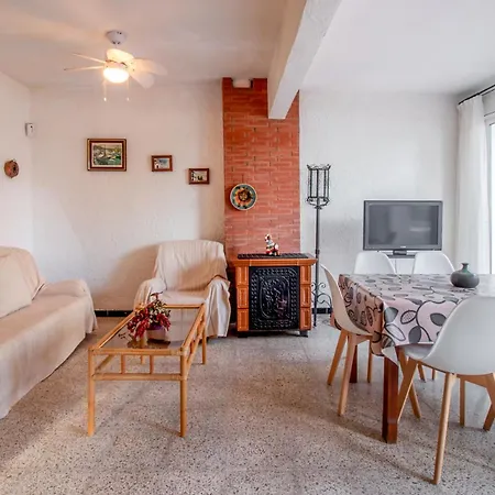 Apartment Les Tonyines 68 Con Vistas Y Terraza Llanca